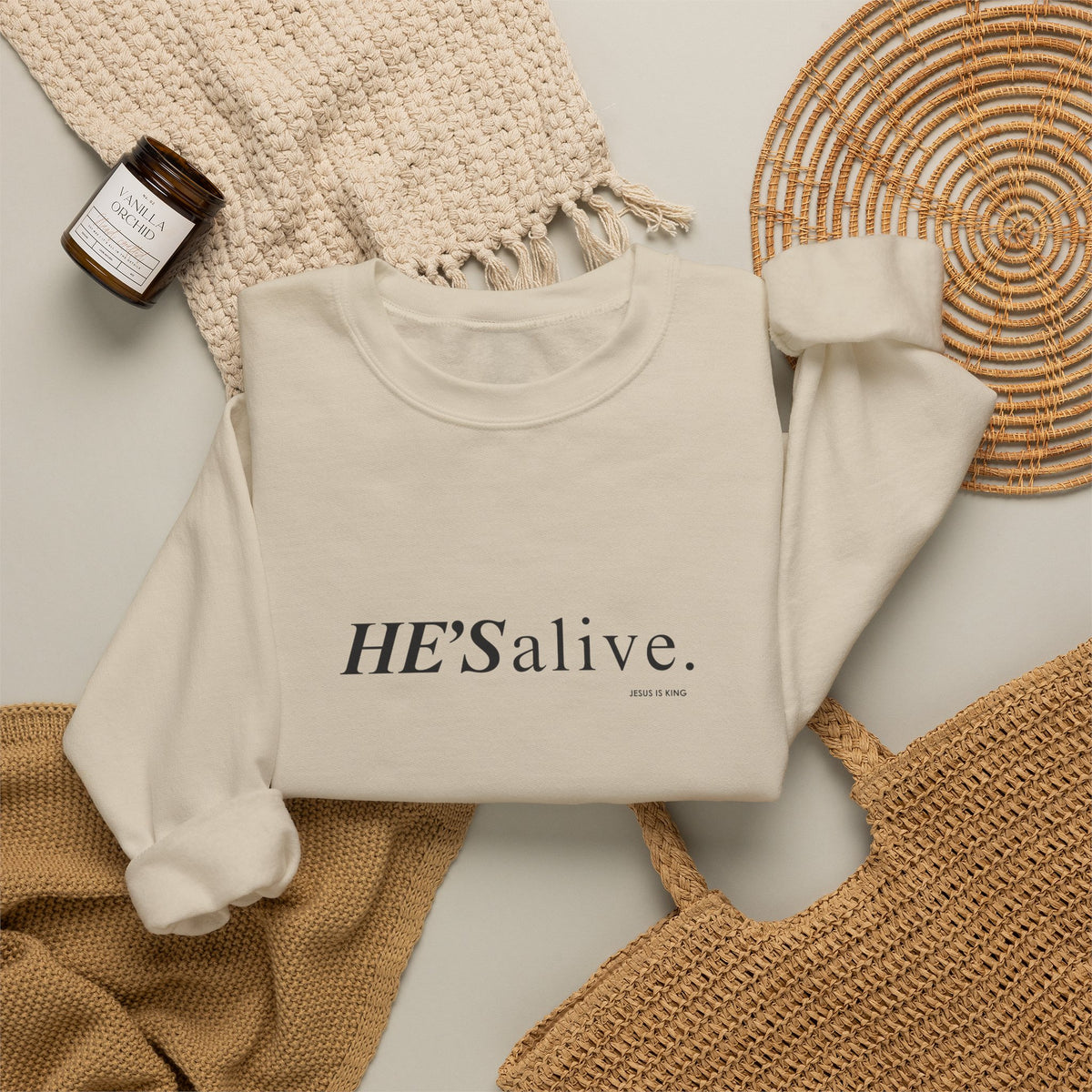 HE’S Alive.Jesus is King - Crewneck Sweatshirt