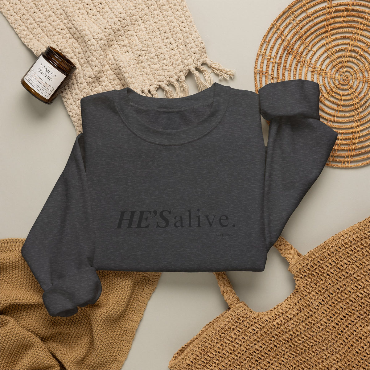 HE’S Alive.Jesus is King - Crewneck Sweatshirt